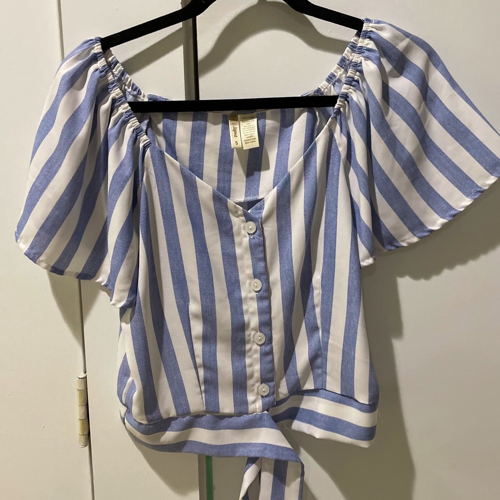 Tie front crop top
